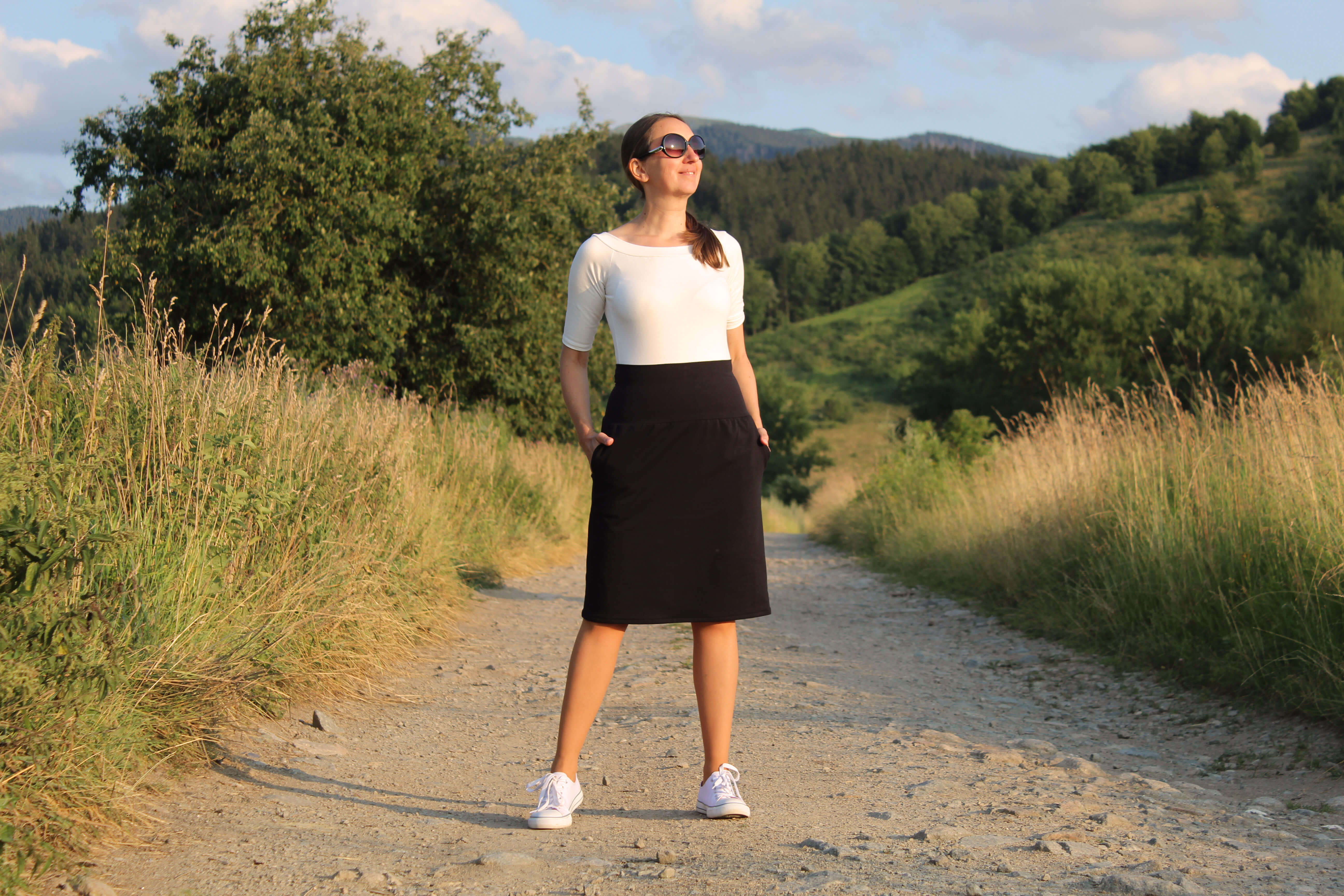 Krátka sukňa čierna