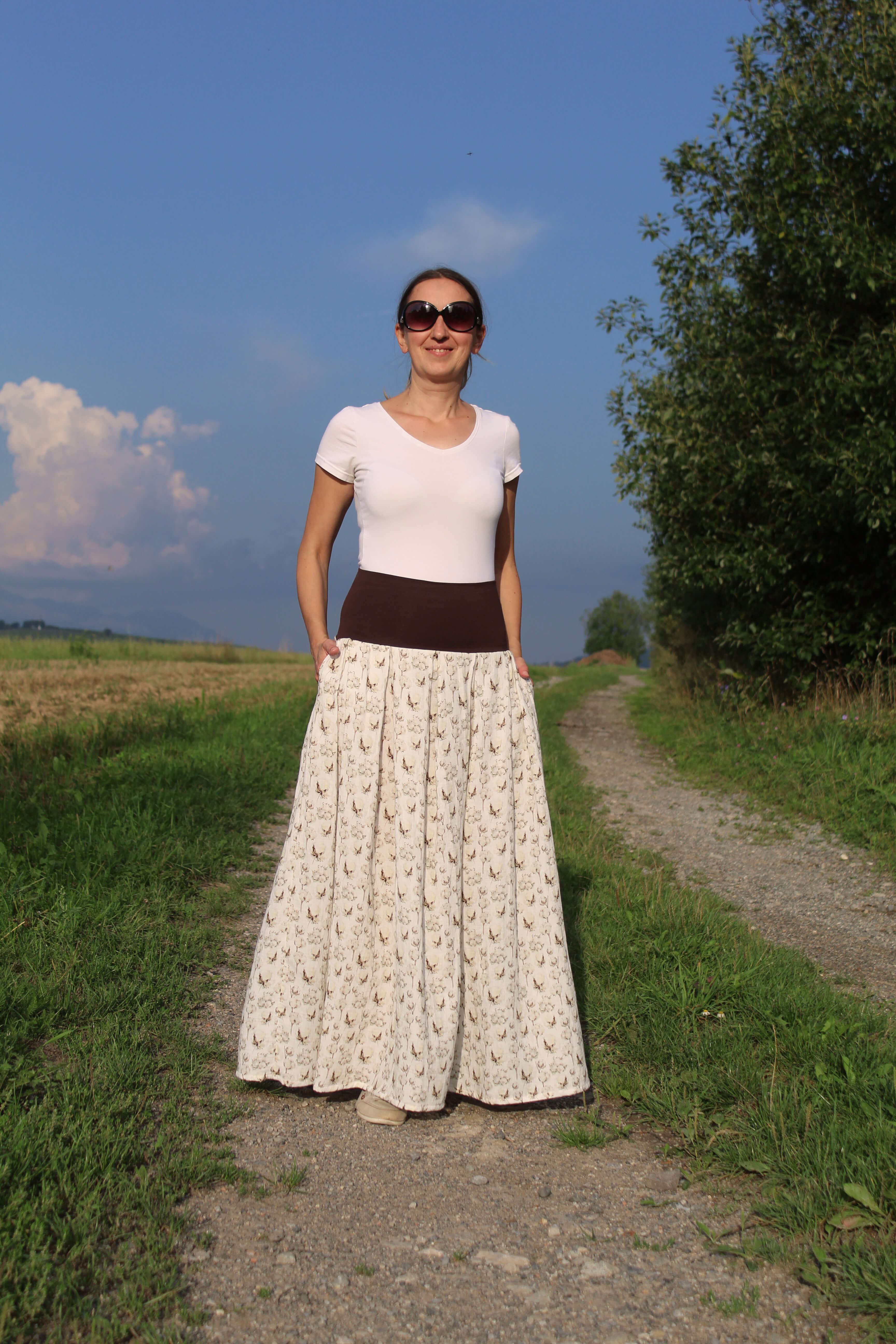 Mušelínová skladaná sukňa so vzorom bavlníka