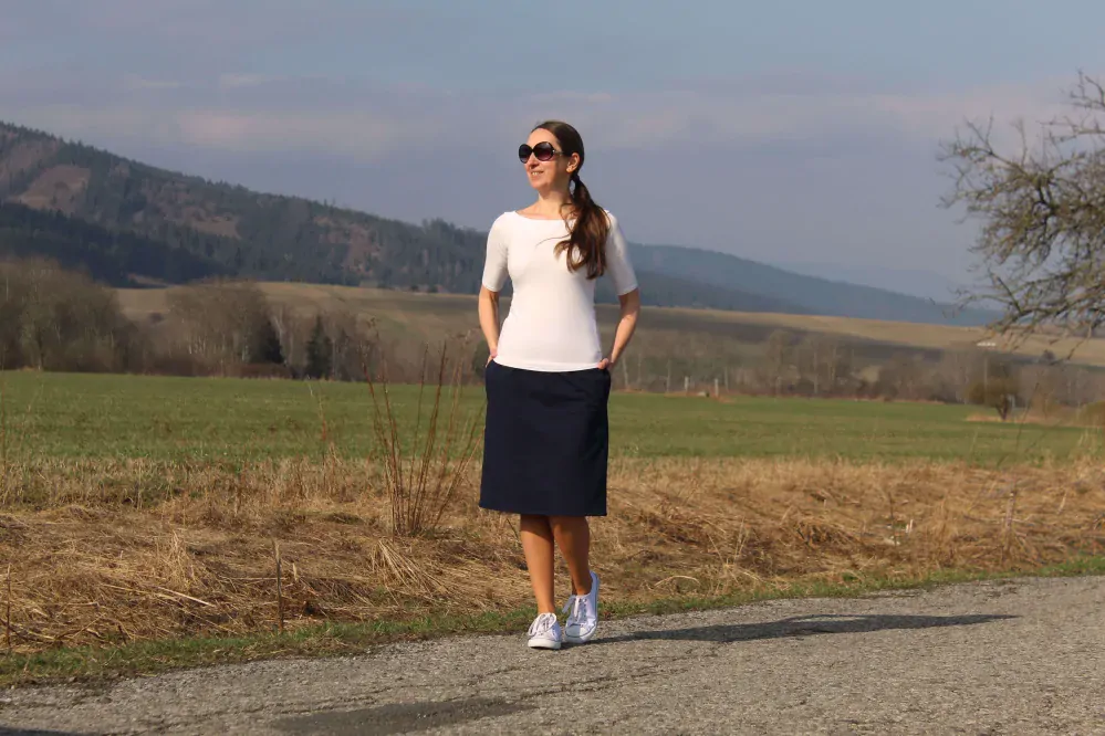 Krátka sukňa tmavomodrá