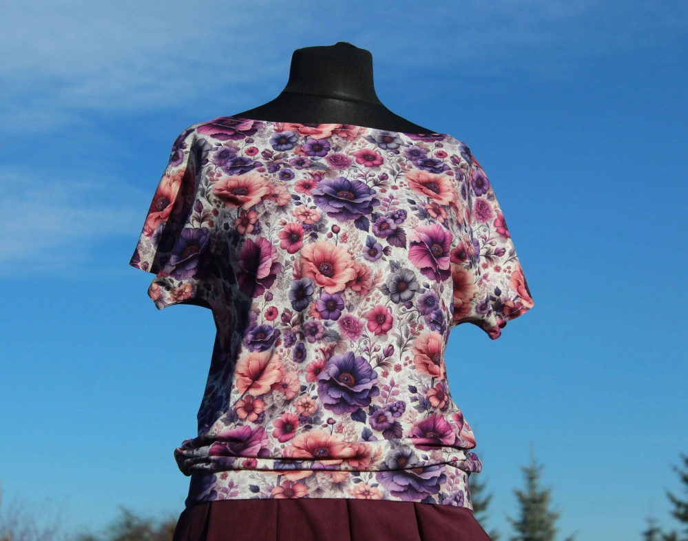 Tričko "pestré kvetiny"