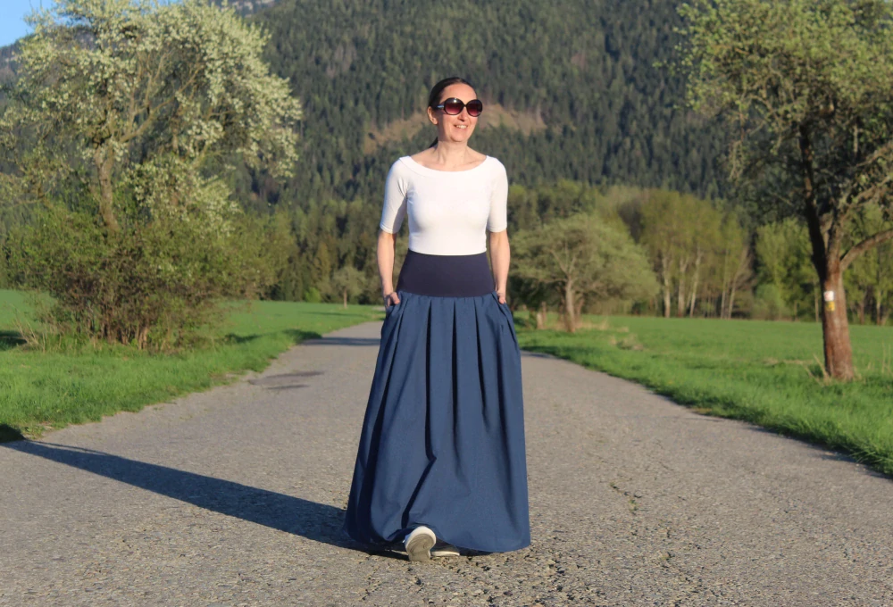 Dlhá tmavomodrá ľanová skladná sukňa