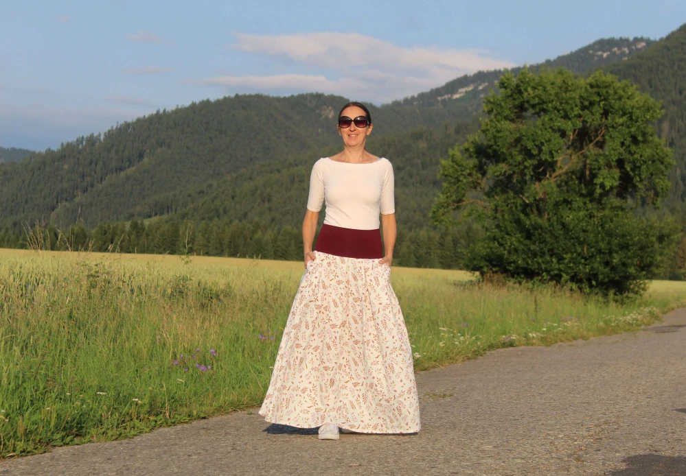 Mušelínová bielo-vínová sukňa veľ. M