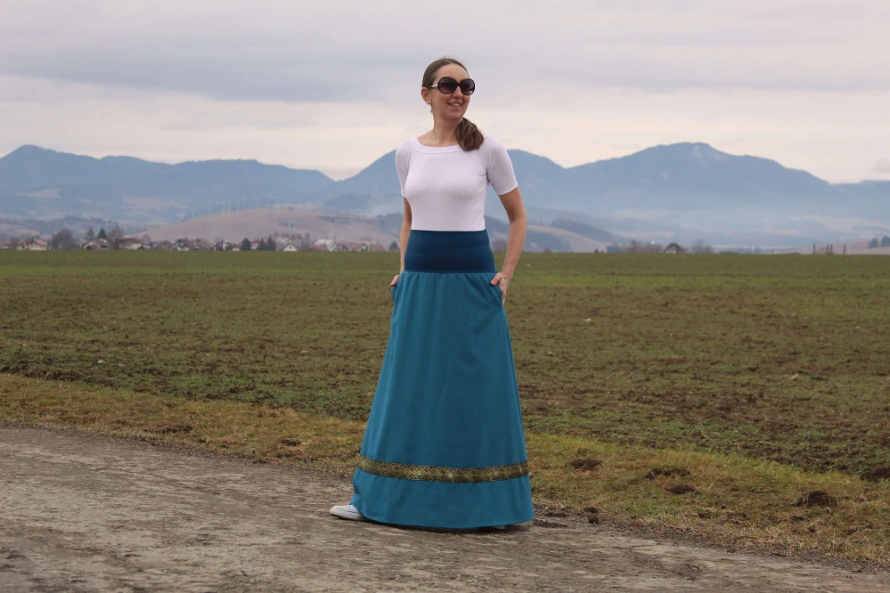 Dlhá tyrkysová ľanová sukňa so stuhou veľ. M