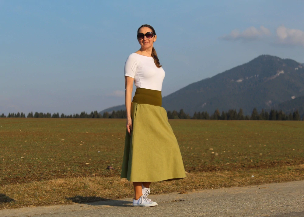 Svetlozelená ľanová sukňa