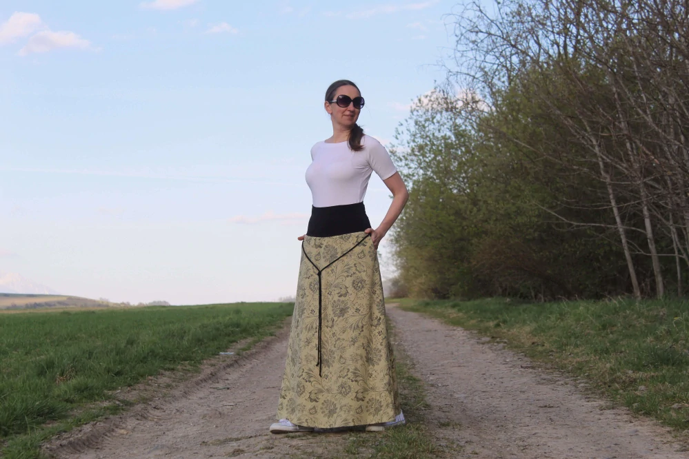 Dlhá skladaná ľanová sukňa hnedá