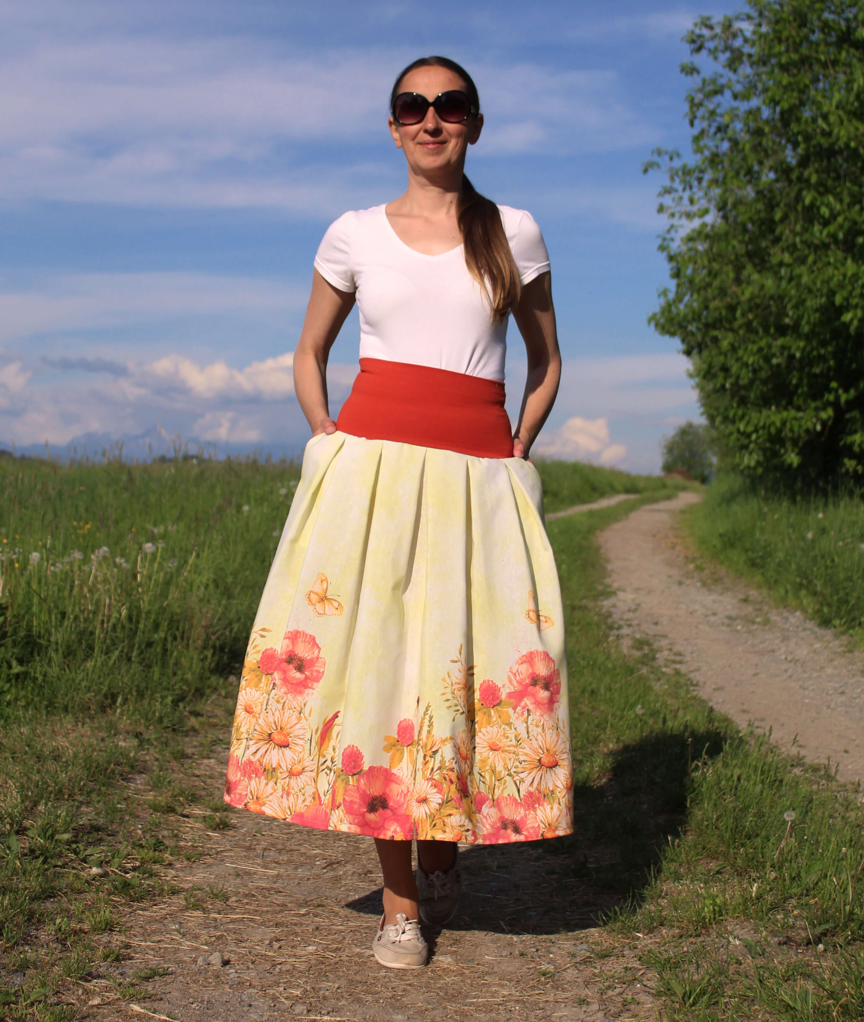 Bavlnená skladaná sukňa ružové kvety na žltej