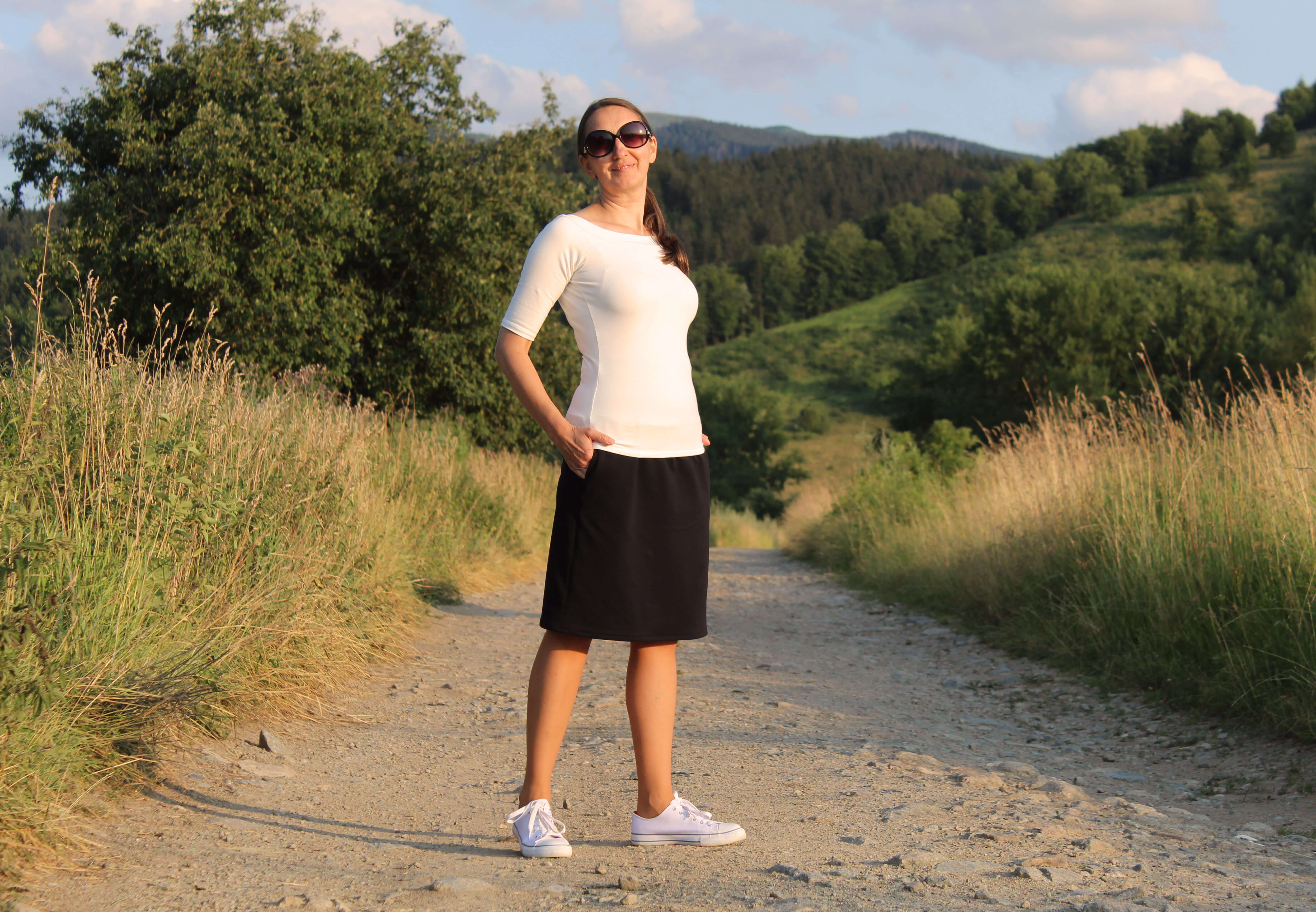 Krátka sukňa čierna