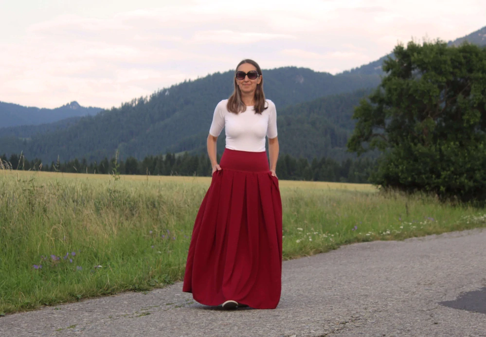 Dlhá "vínová" skladaná sukňa