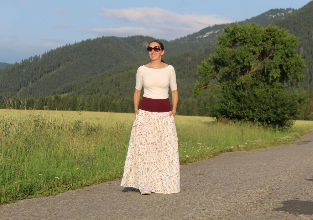 Mušelínová bielo-vínová sukňa veľ. M