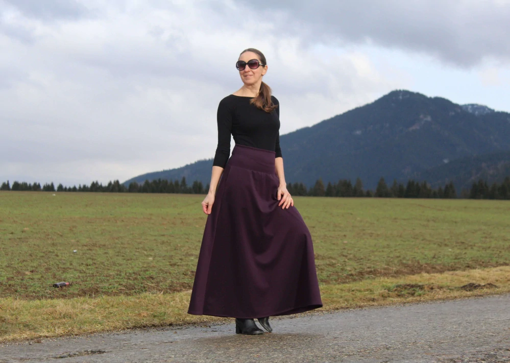 Slivková áčková úpletová sukňa s vreckami