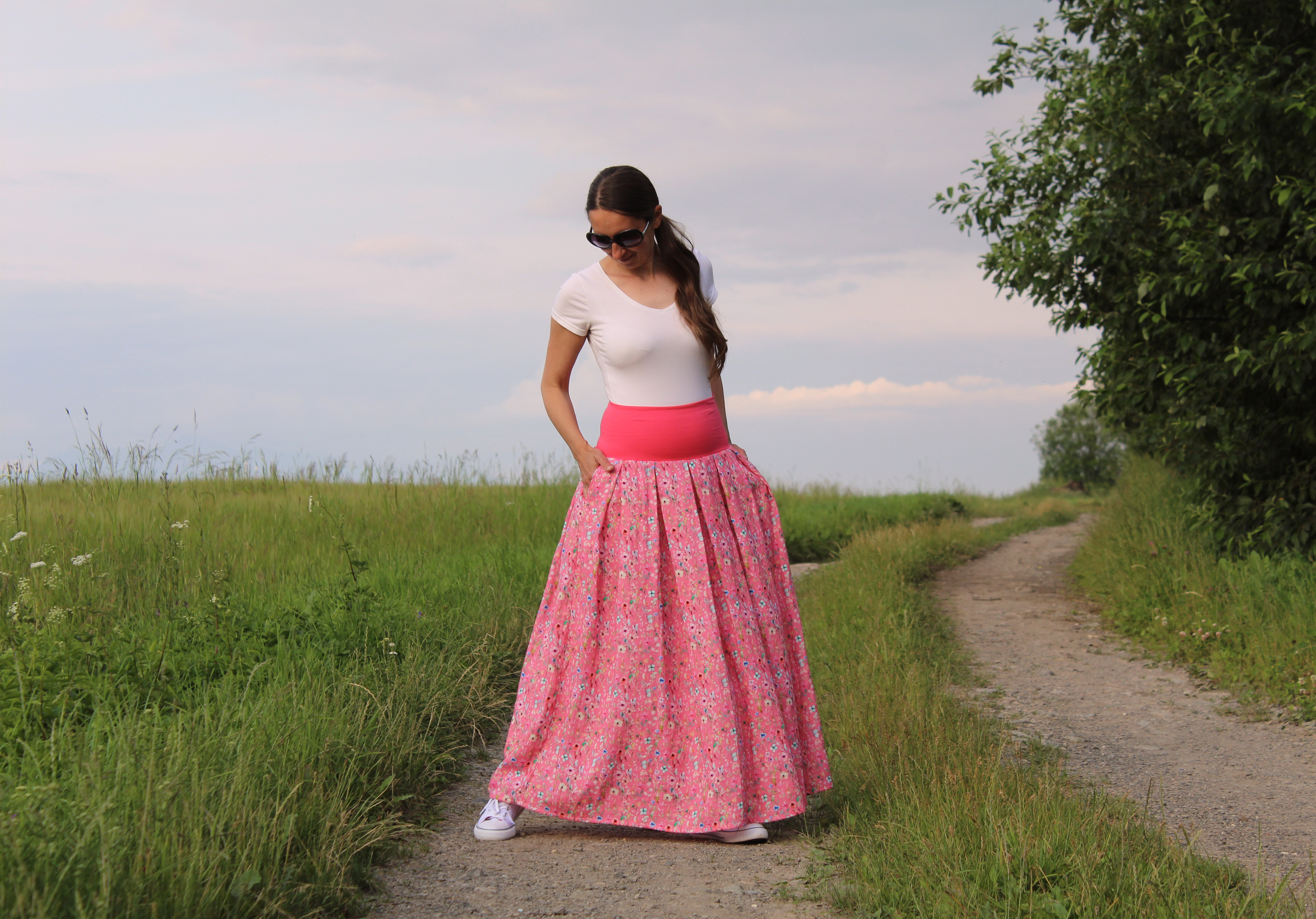 Mušelínová skladaná sukňa ružová s kvetinami