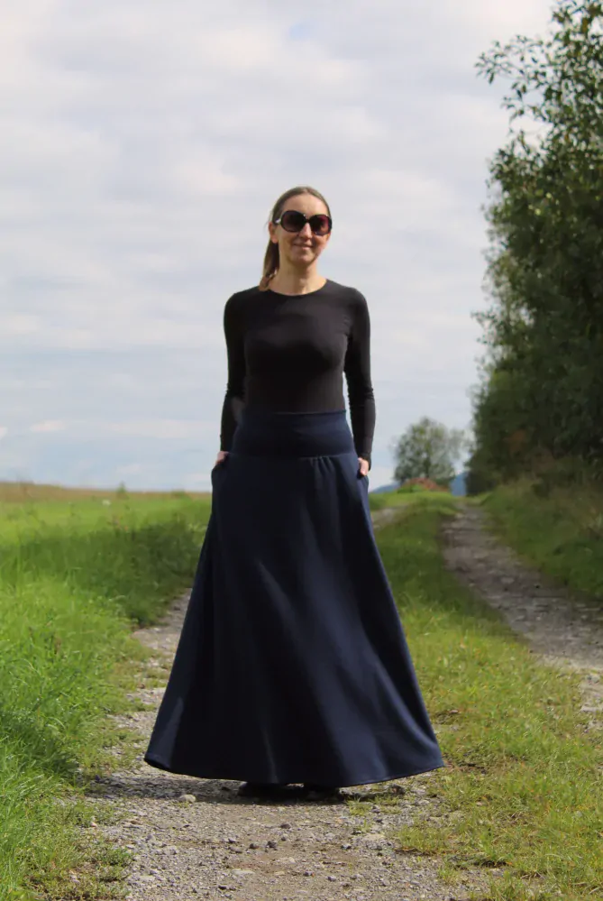 Úpletová sukňa tmavomodrá