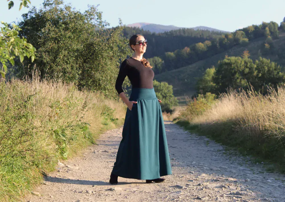 Úpletová sukňa smaragdová