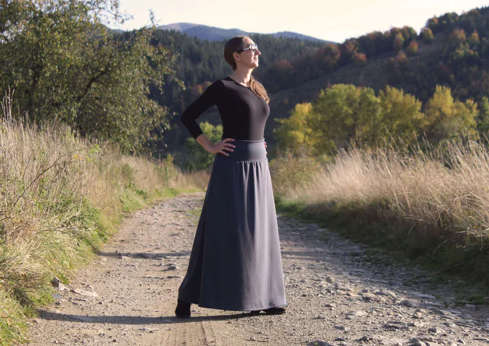 Úpletová sukňa šedá