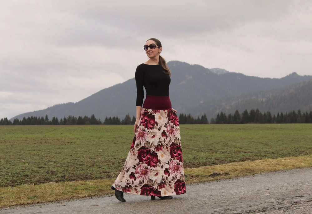 Dlhá sukňa bežovo-vínové ruže veľ. S-M