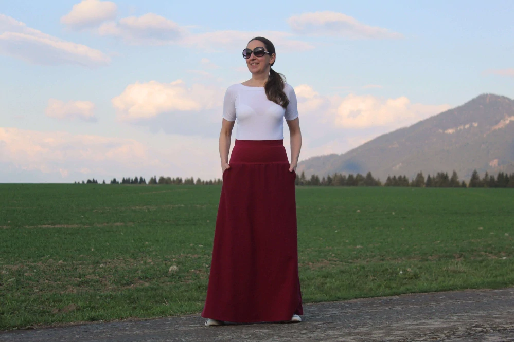 Dlhá áčková ľanová sukňa vínová