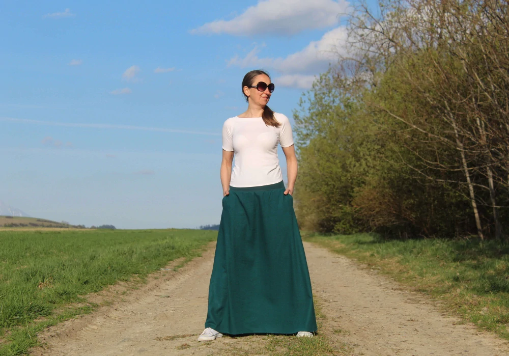 Dlhá áčková ľanová sukňa petrolejovozelená