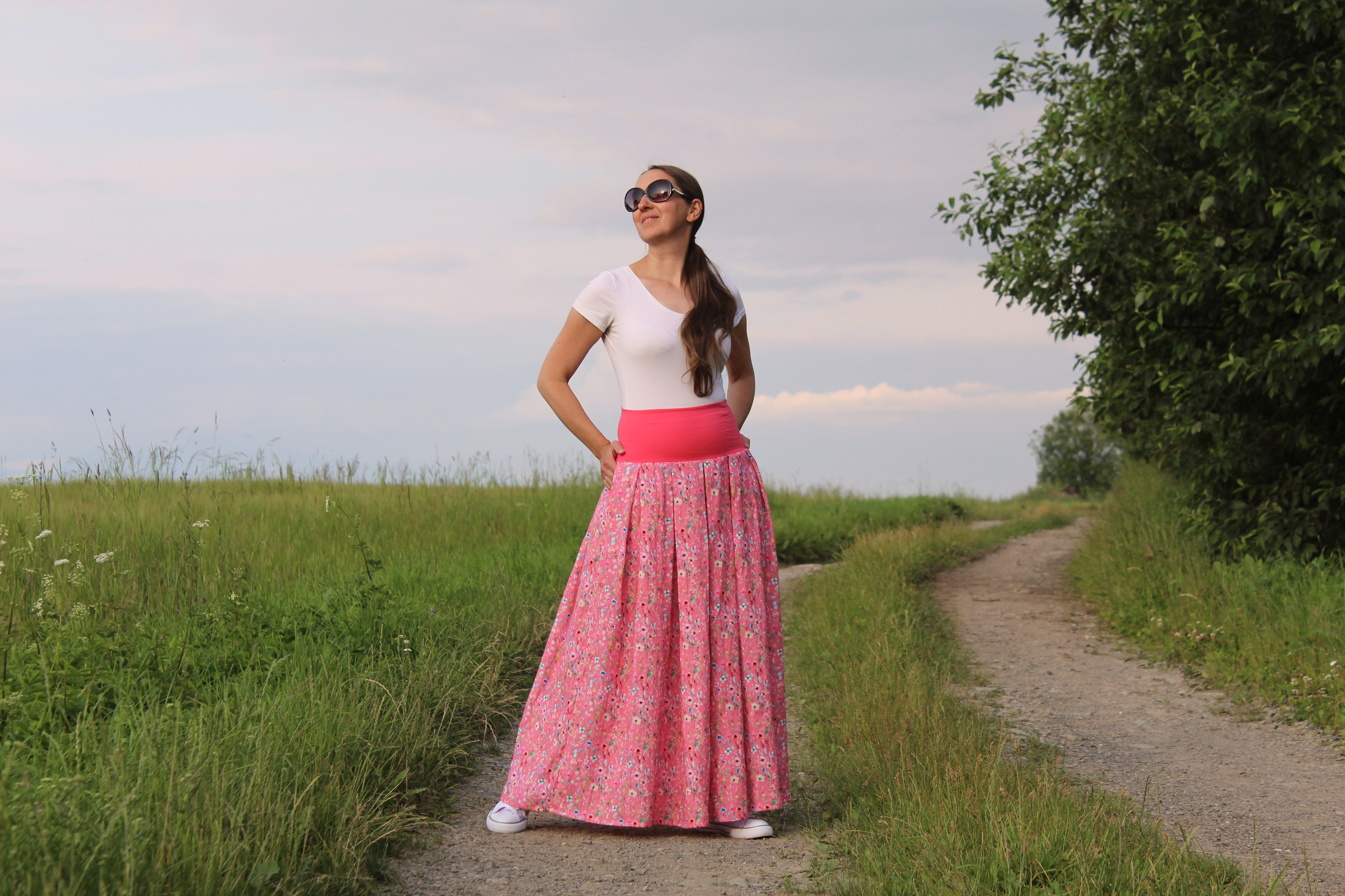 Mušelínová skladaná sukňa ružová s kvetinami