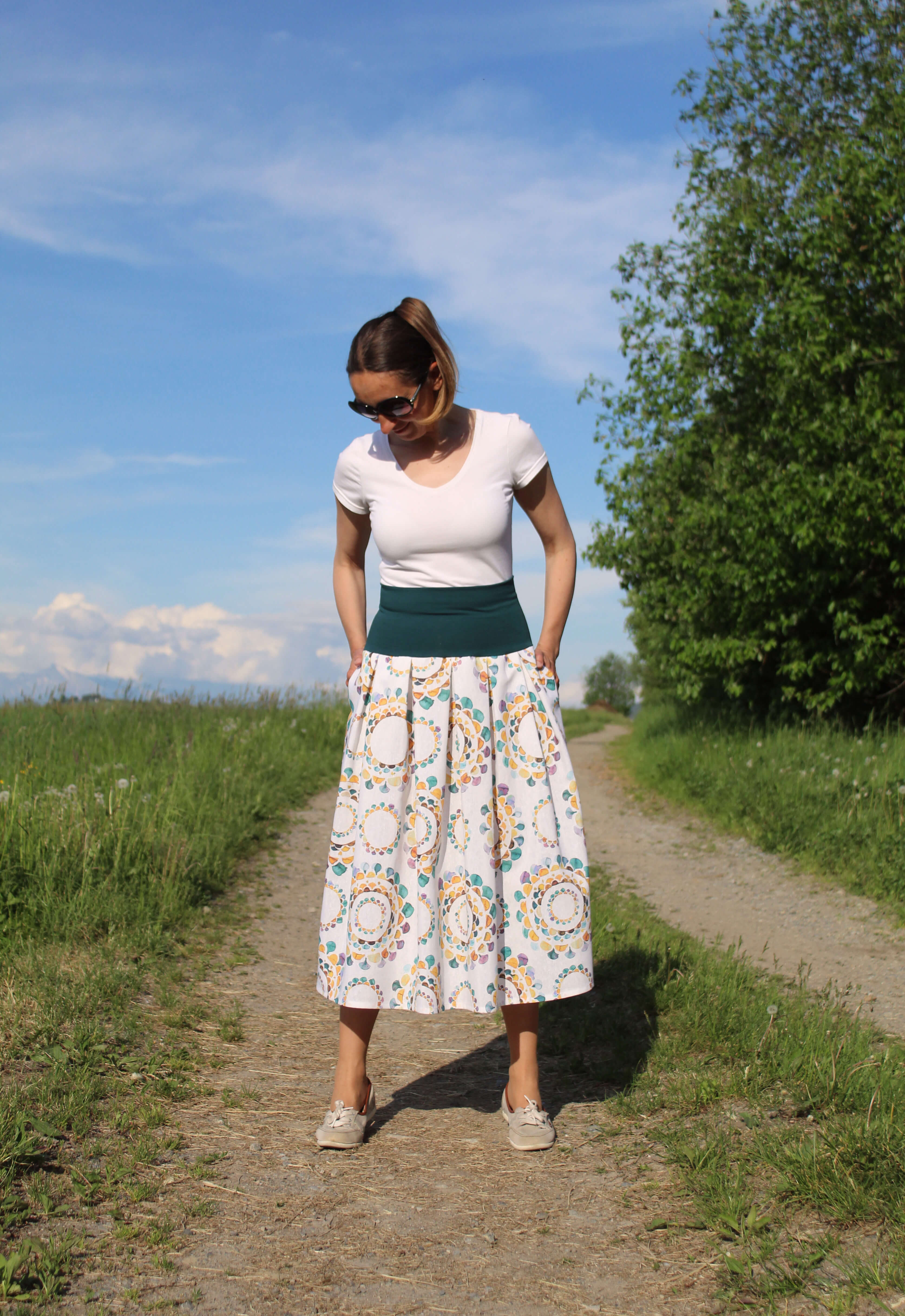 Bavlnená skladaná sukňa farebné mandaly