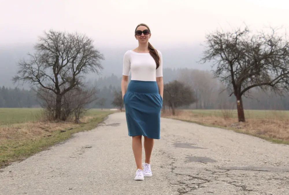 Krátka sukňa petrolejová