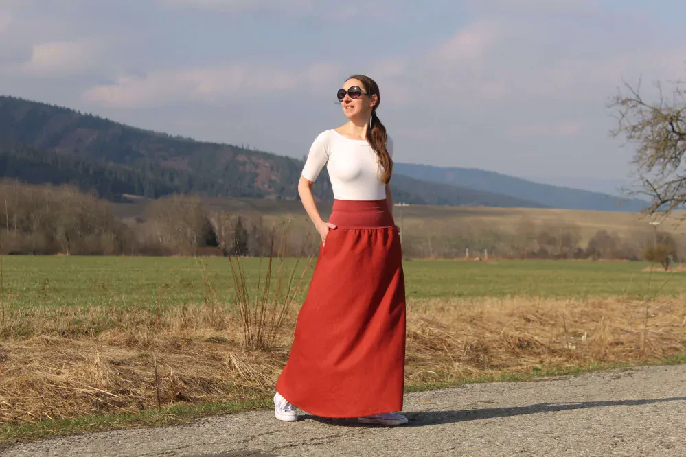 Ľanová sukňa tehlová