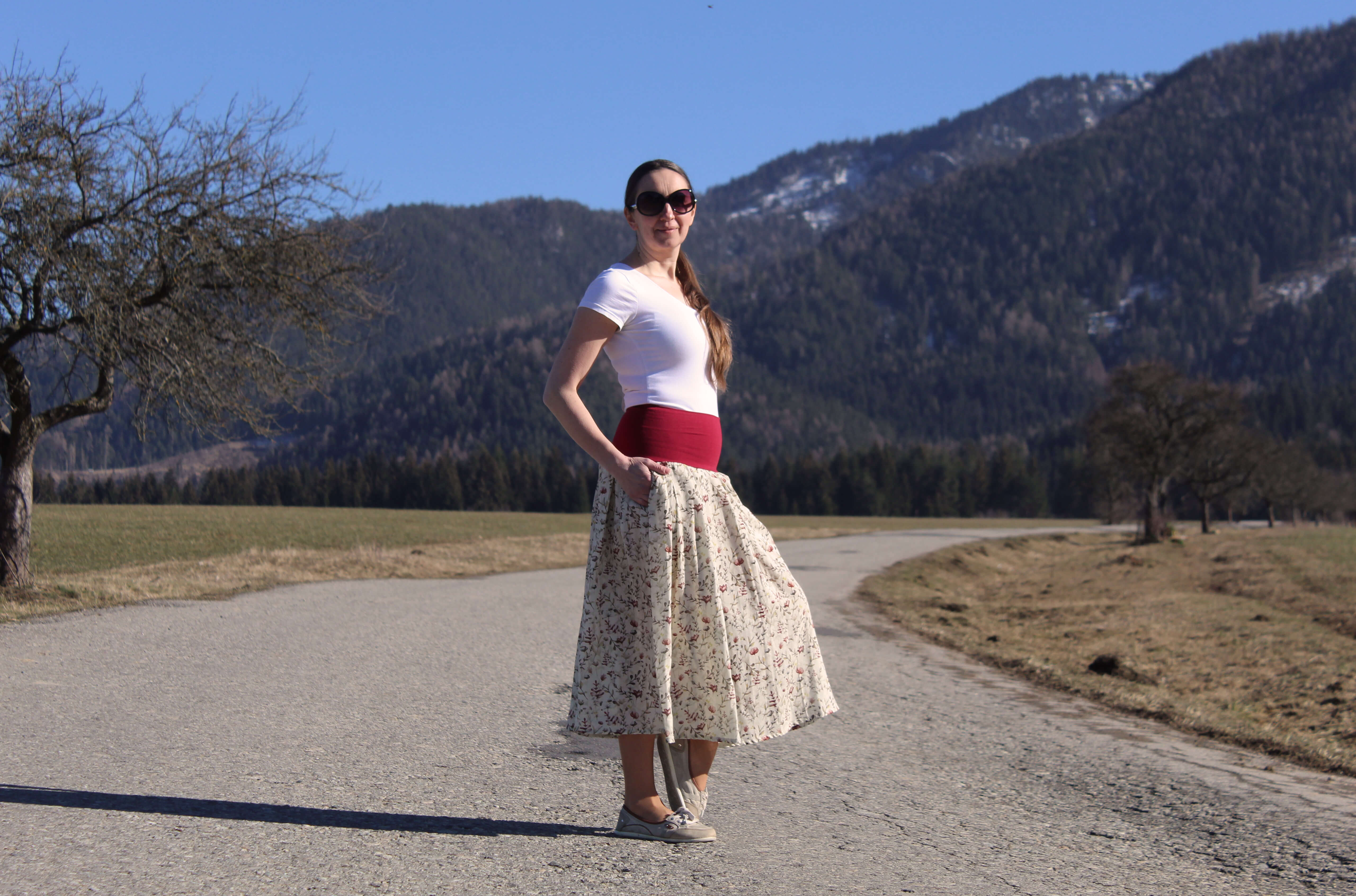 Mušelínová béžovo-vínová sukňa