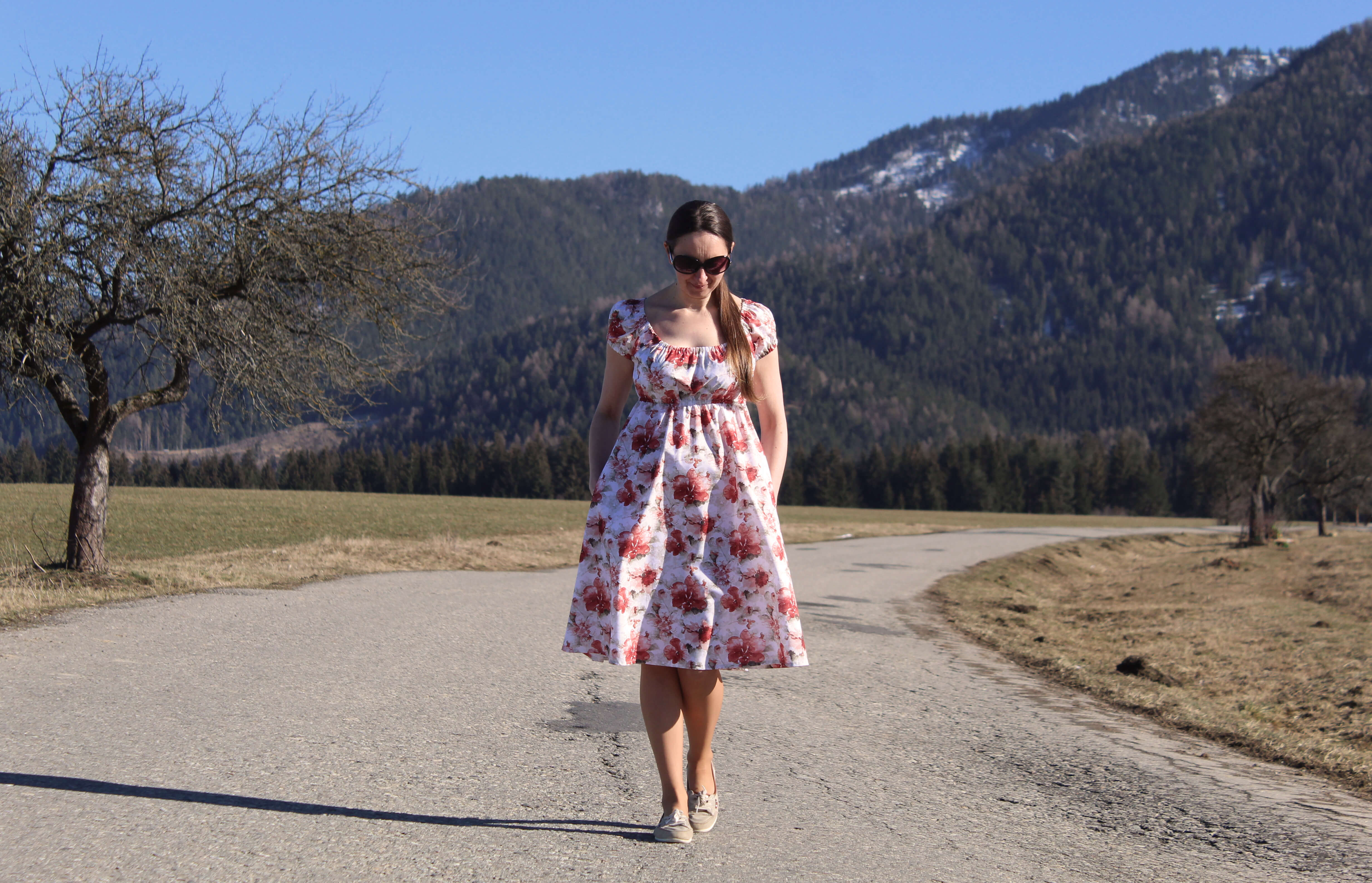 Bavlnené šaty akvarelové kvety