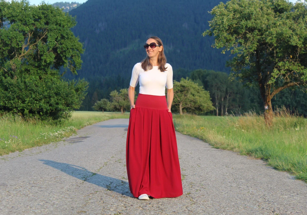 Dlhá "vínová" skladaná sukňa