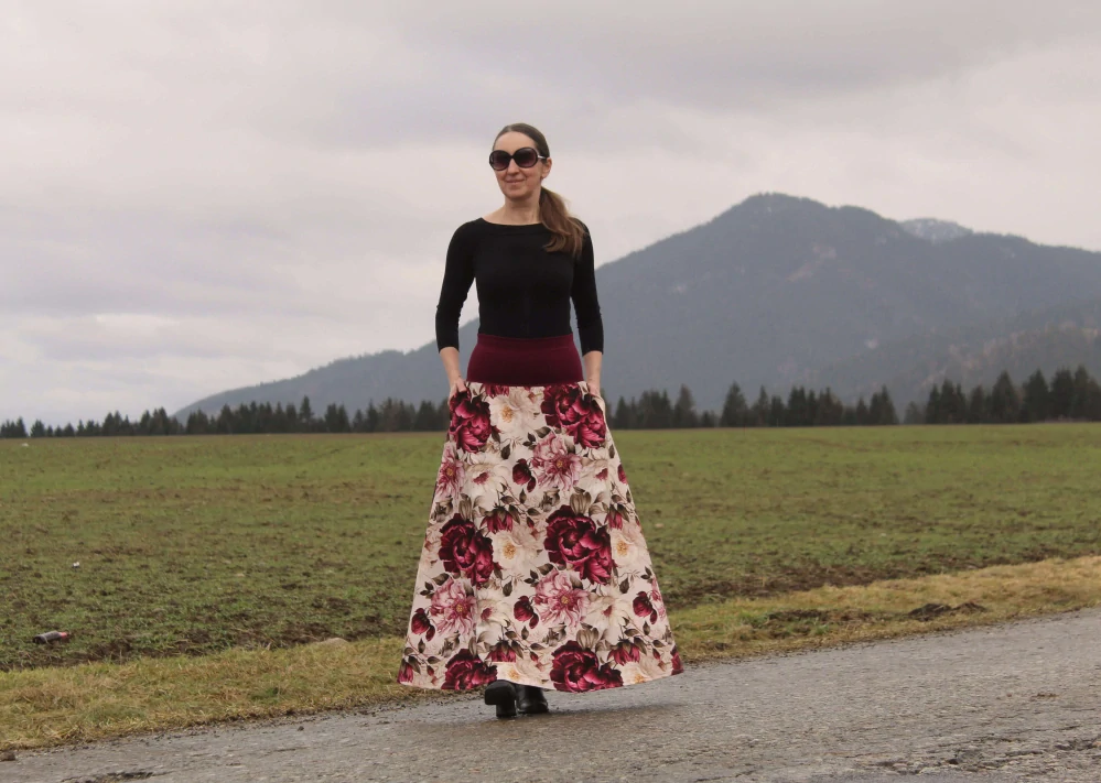 Dlhá sukňa bežovo-vínové ruže veľ. S-M