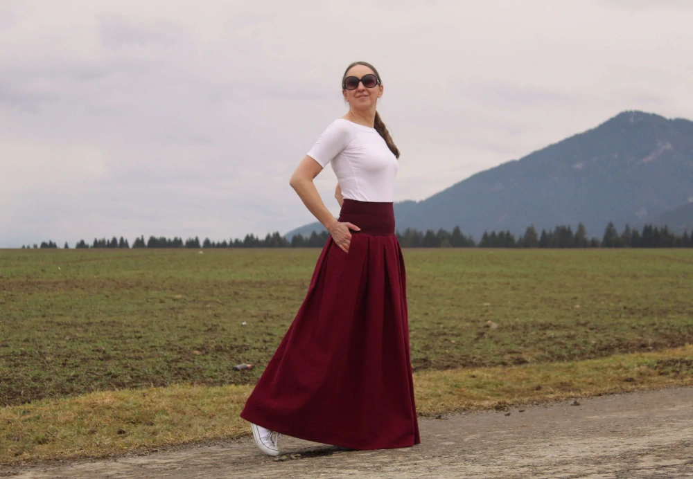 Dlhá skladaná ľanová sukňa vínová