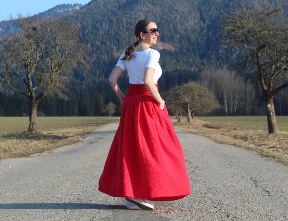 Mušelínová sukňa dlhá – červená
