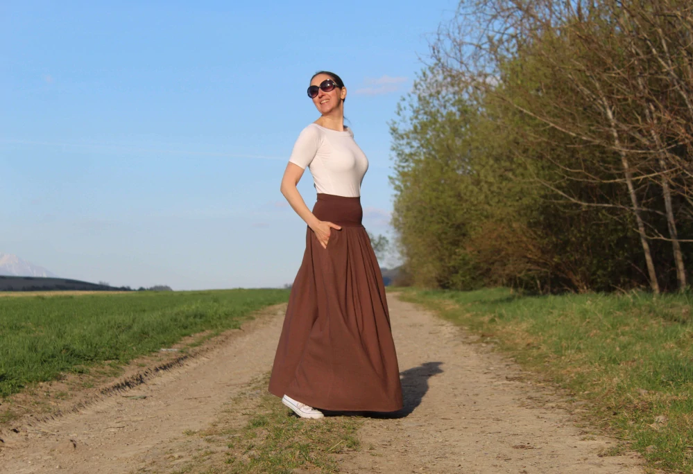 Dlhá skladaná ľanová sukňa hnedá