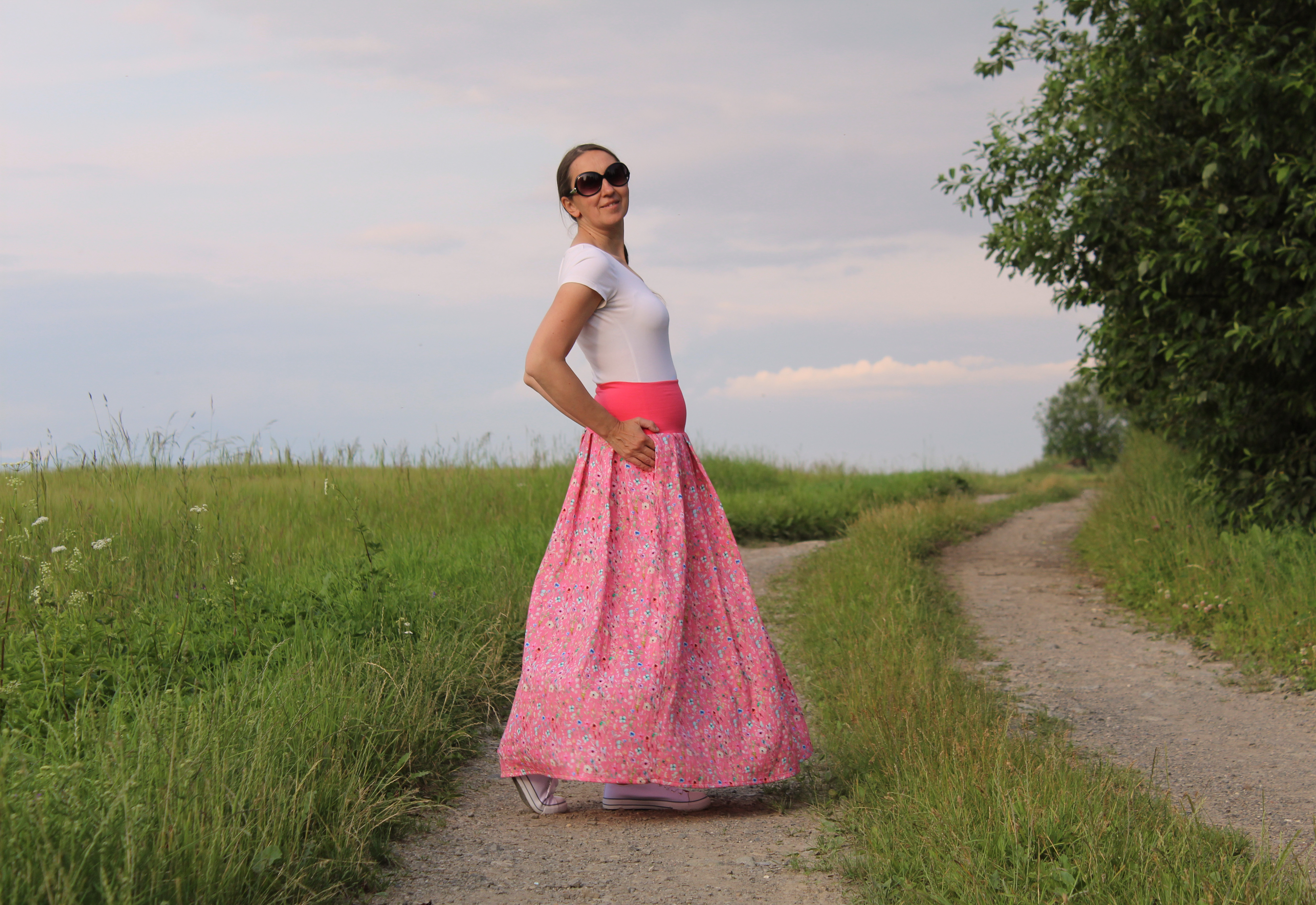 Mušelínová skladaná sukňa ružová s kvetinami