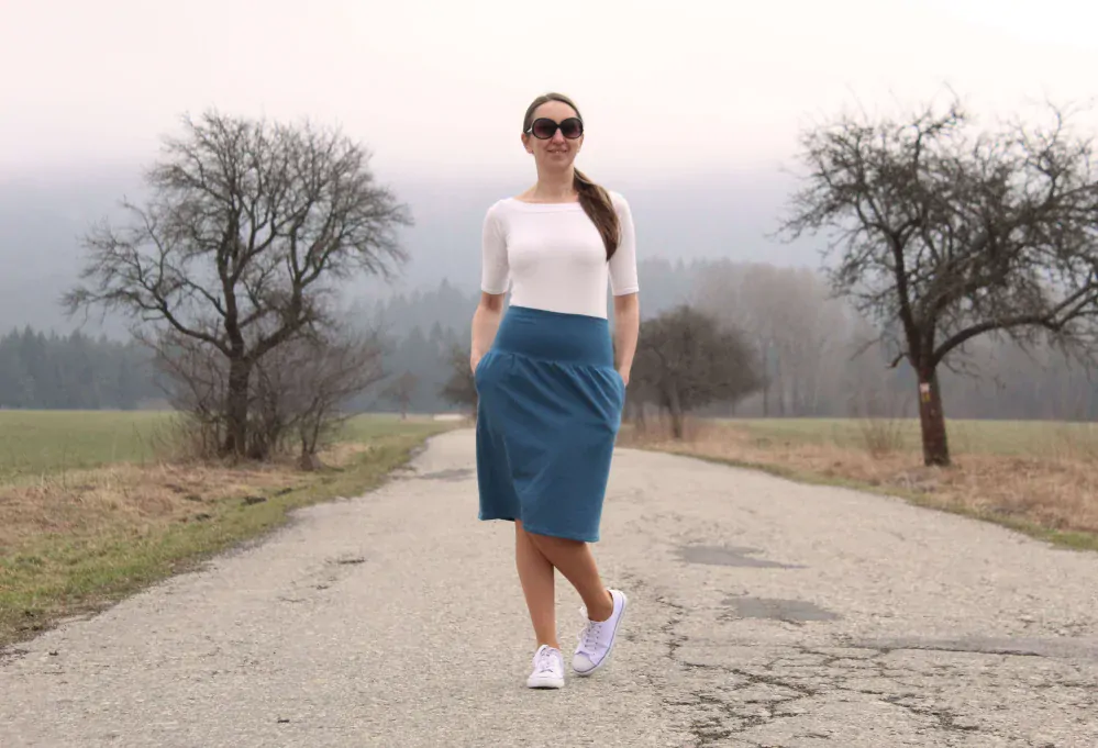 Krátka sukňa petrolejová