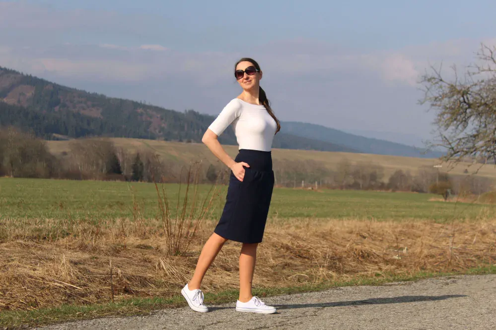 Krátka sukňa tmavomodrá