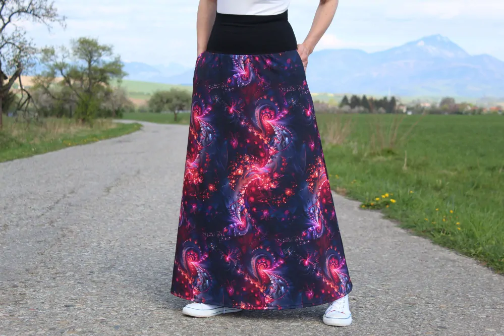 Úpletová sukňa vesmírny abstrakt