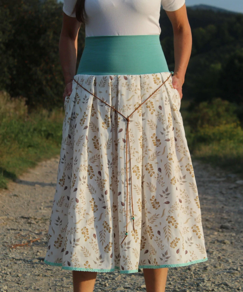 Trojštvrťová bielo-hnedo-mentolová mušelínová sukňa