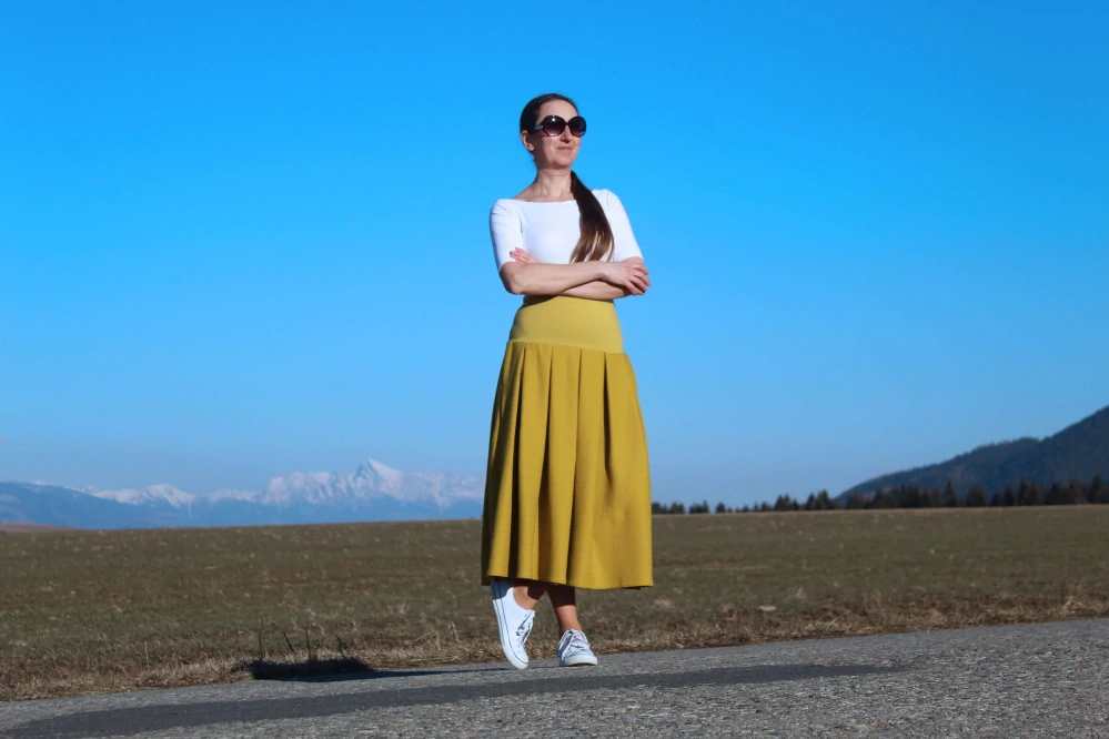 Žltozelená úpletová sukňa