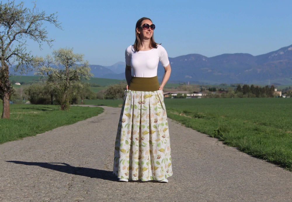 Dlhá skladaná sukňa hnedo-zelené paprade