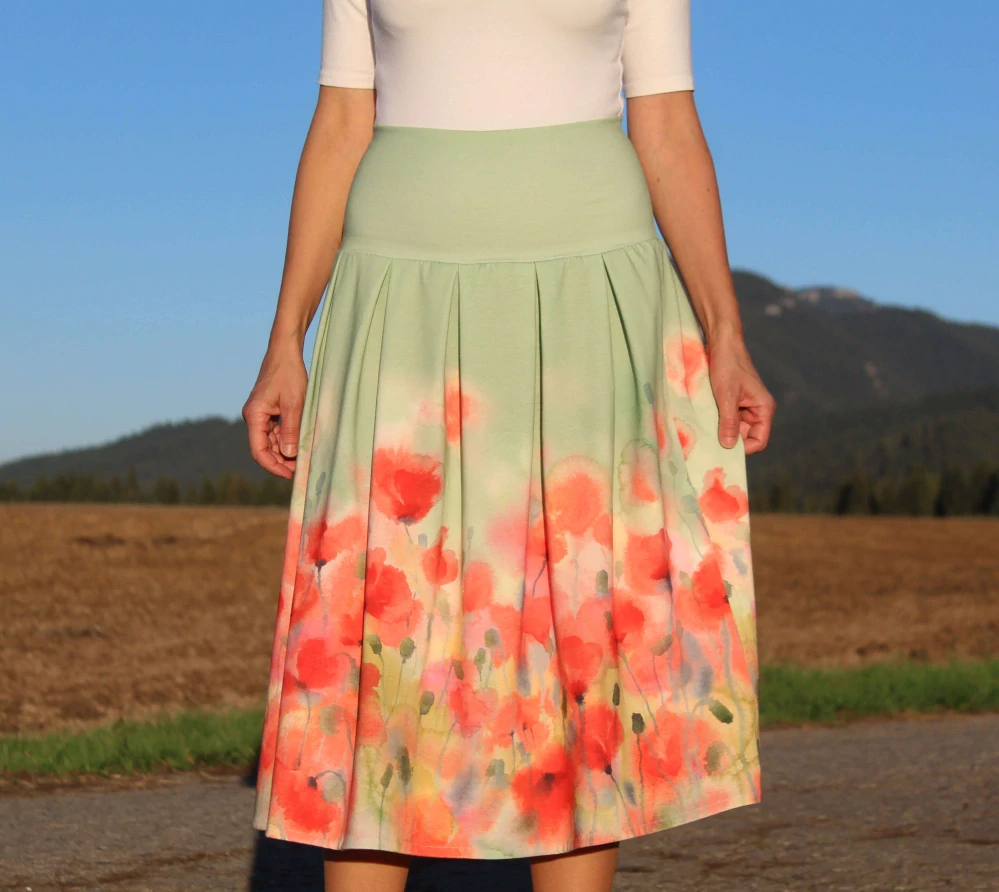 Zelená sukňa s vlčími makmi