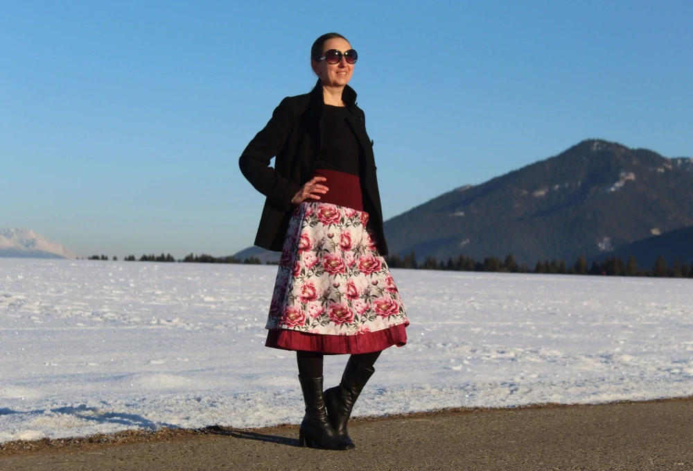 Midi áčková sukňa z flaušu s kvetinovým vzorom – dvojvrstvová