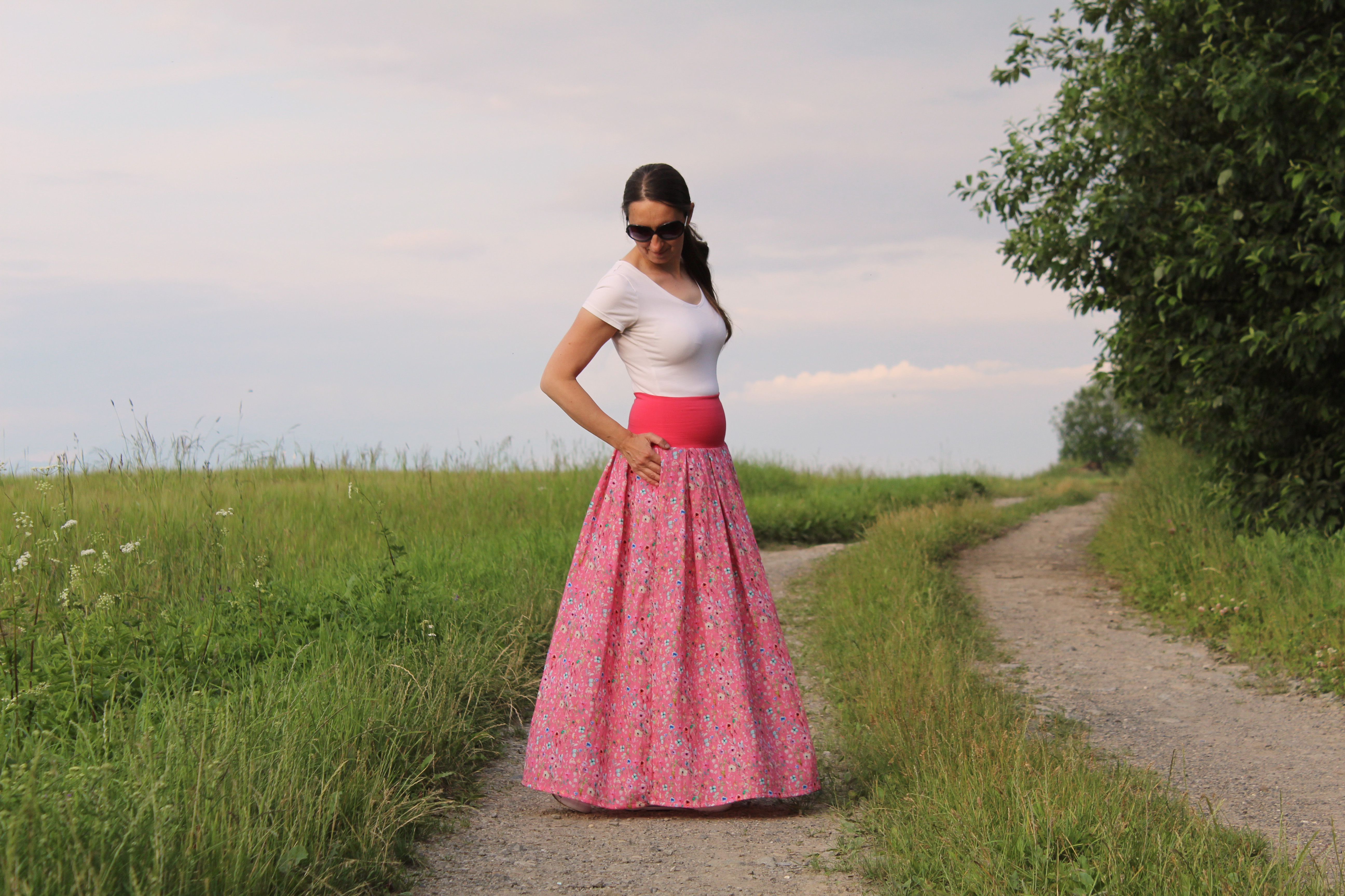 Mušelínová skladaná sukňa ružová s kvetinami