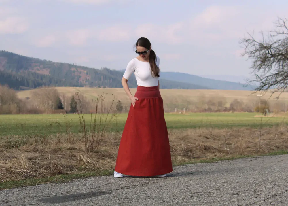 Ľanová sukňa tehlová