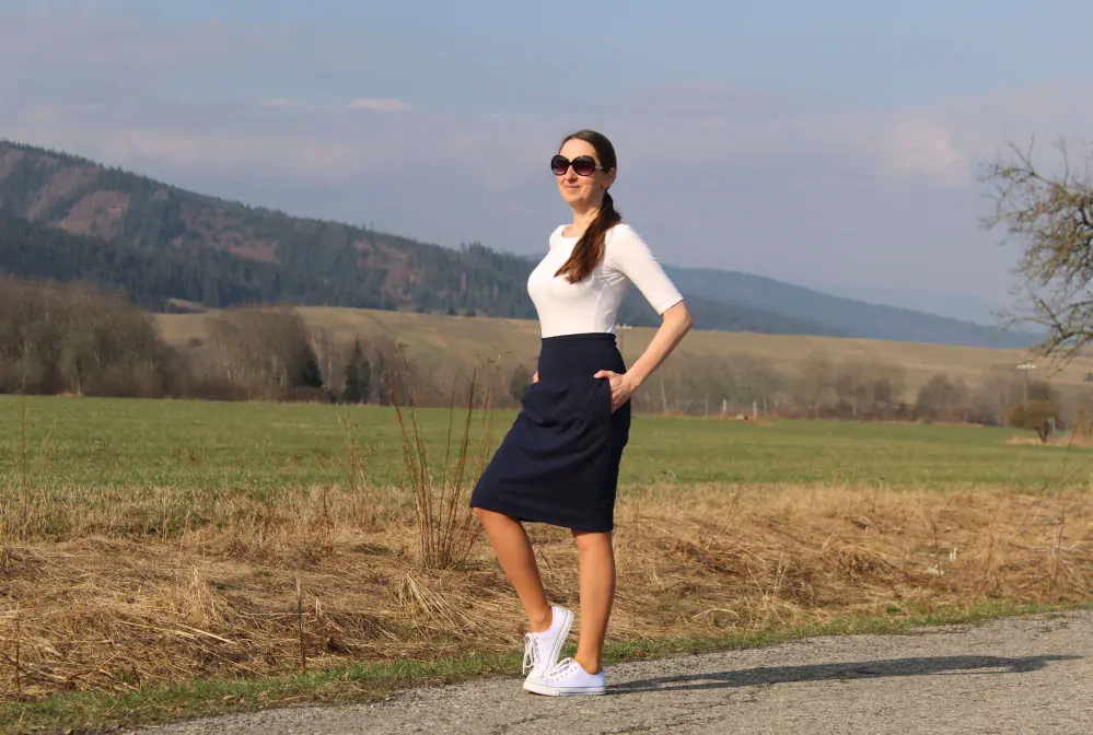 Krátka sukňa tmavomodrá