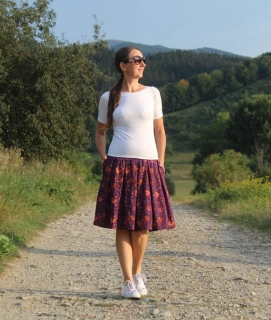Krátka fialová mušelínová sukňa