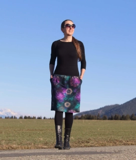 Krátka sukňa "mandaly na čiernej"