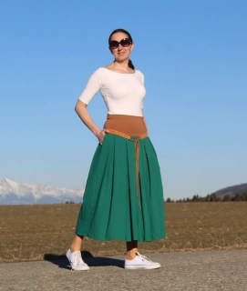 Zeleno-hnedá skladaná sukňa