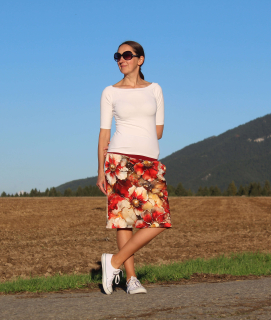 Krátka sukňa "béžovo-červené kvety"