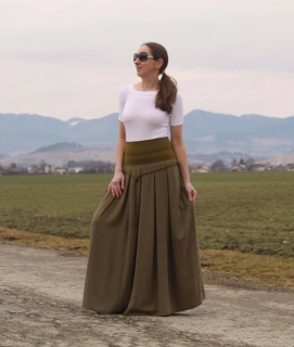 Dlhá skladaná ľanová sukňa khaki